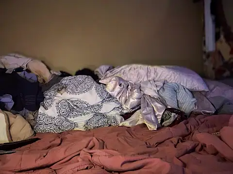 fatpus1169 online show from 12-24-24, 04:22