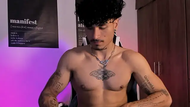 Snapshot of Thomas_Fit1 chatting on 02-23-26, 01:14 Thomas Fit1 online show from 02-23-26, 01:14