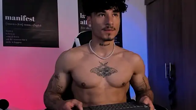 Snapshot of Thomas_Fit1 chatting on 02-24-26, 04:16 Thomas Fit1 online show from 02-24-26, 04:16