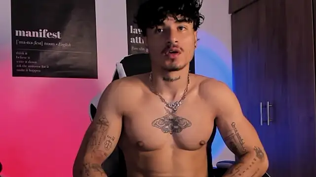 Snapshot of Thomas_Fit1 chatting on 02-25-26, 04:33 Thomas Fit1 online show from 02-25-26, 04:33