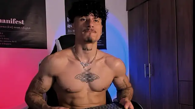 Snapshot of Thomas_Fit1 chatting on 03-01-26, 11:51 Thomas Fit1 online show from 03-01-26, 11:51