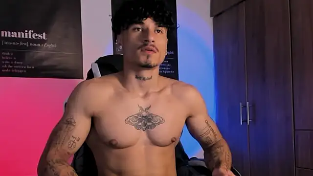 Snapshot of Thomas_Fit1 chatting on 03-02-26, 11:00 Thomas Fit1 online show from 03-02-26, 11:00