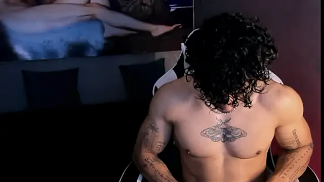 Snapshot of Thomas_Fit1 chatting on 03-20-26, 04:45 Thomas Fit1 online show from 03-20-26, 04:45