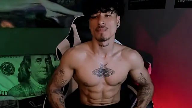 Snapshot of Thomas_Fit1 chatting on 03-26-26, 06:46 Thomas Fit1 online show from 03-26-26, 06:46