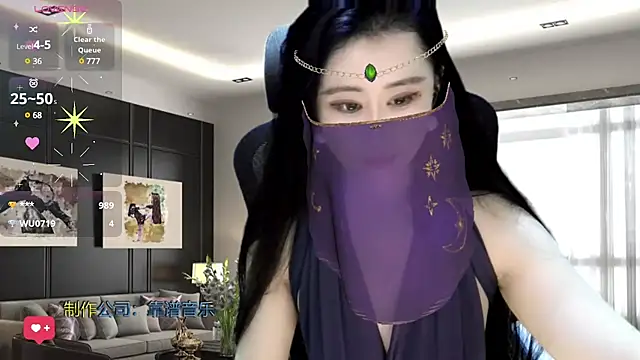 Snapshot of W-E-N-123 chatting on 01-13-25, 05:33 W-E-N-123 online show from 01-13-25, 05:33