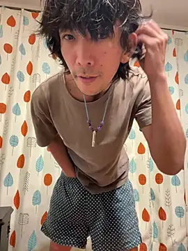Katakuriko-Denpun online show from 06-06-26, 02:11