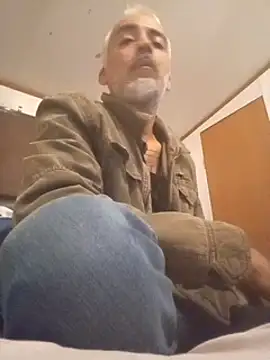 Snapshot of Xoc8_ chatting on 12-14-24, 12:44 Xoc8 online show from 12-14-24, 12:44