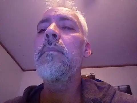Snapshot of Xoc8_ chatting on 02-19-25, 06:00 Xoc8 online show from 02-19-25, 06:00