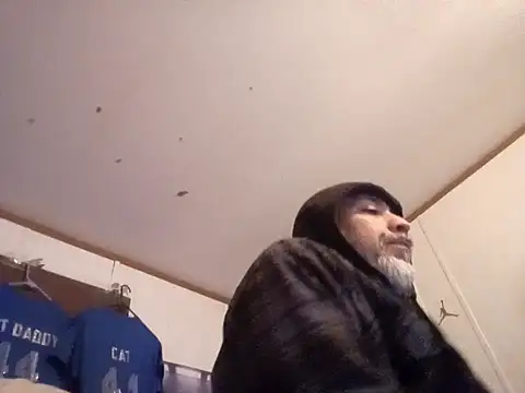 Snapshot of Xoc8_ chatting on 02-22-25, 03:45 Xoc8 online show from 02-22-25, 03:45