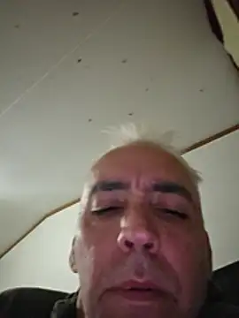 Xoc8  online show from 06-18-26, 02:56