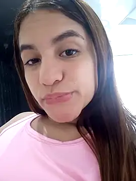 Snapshot of AnthonelaDuque chatting on 01-21-25, 06:34 AnthonelaDuque online show from 01-21-25, 06:34