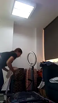 AnthonelaDuque online show from 11-18-25, 11:47