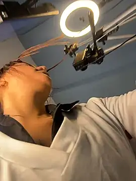 AnthonelaDuque online show from 02-05-26, 11:26