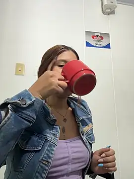 Snapshot of AnthonelaDuque chatting on 02-26-26, 11:42 AnthonelaDuque online show from 02-26-26, 11:42