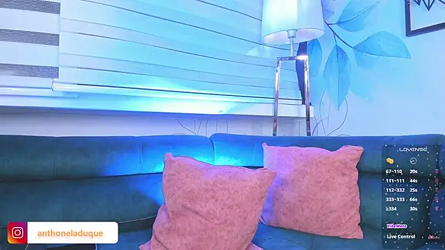 Snapshot of AnthonelaDuque chatting on 03-03-26, 11:32 AnthonelaDuque online show from 03-03-26, 11:32