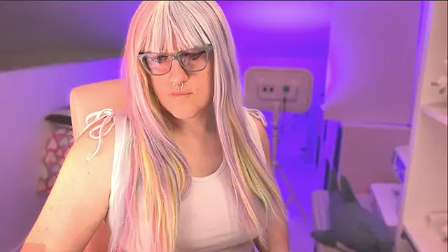 TransCayenne online show from 02-05-26, 12:21