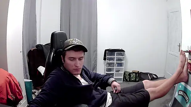 Snapshot of PKrisztian chatting on 05-18-26, 11:10 PKrisztian online show from 05-18-26, 11:10