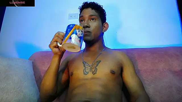 Snapshot of Palo_santo chatting on 03-12-26, 11:33 Palo santo online show from 03-12-26, 11:33