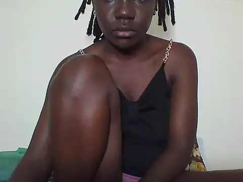 Snapshot of Ebony_Sweetcandy chatting on 06-09-26, 04:40 Ebony Sweetcandy online show from 06-09-26, 04:40