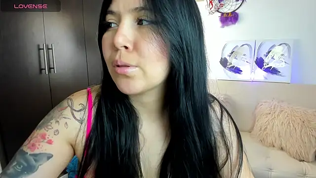 AilynRed online show from 05-03-26, 02:28