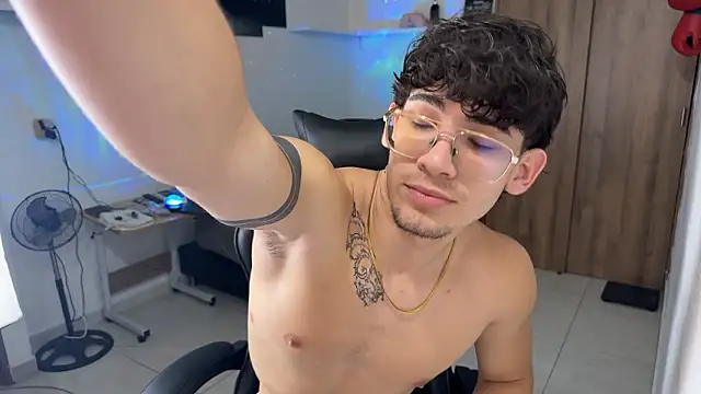 Kisan Smith online show from 02-25-26, 10:41