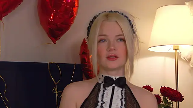 MilaDemies online show from 01-05-25, 03:32