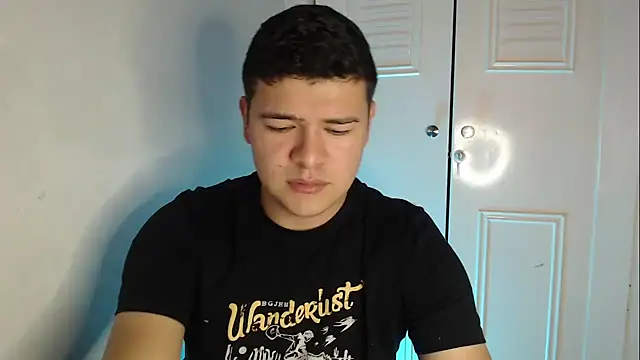 Plug Control online show from 10-10-25, 03:33