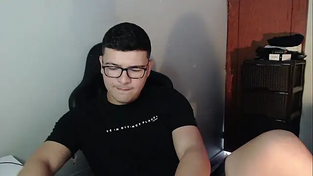 Plug Control online show from 01-08-26, 06:54