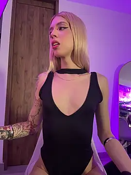 Courtney gonet online show from 05-19-26, 01:56
