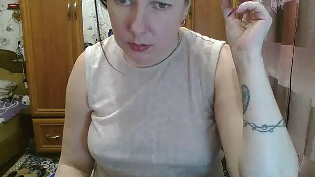 SophieNightAh online show from 02-02-25, 06:20