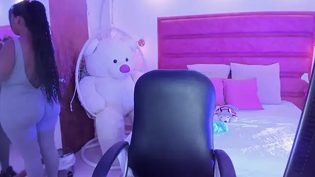 lia mariana online show from 05-09-26, 02:11