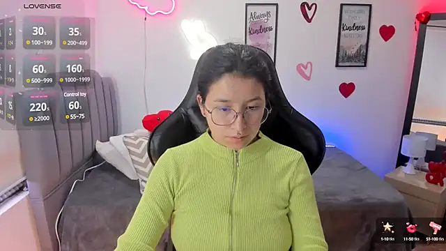 Amy joones online show from 02-19-25, 01:39