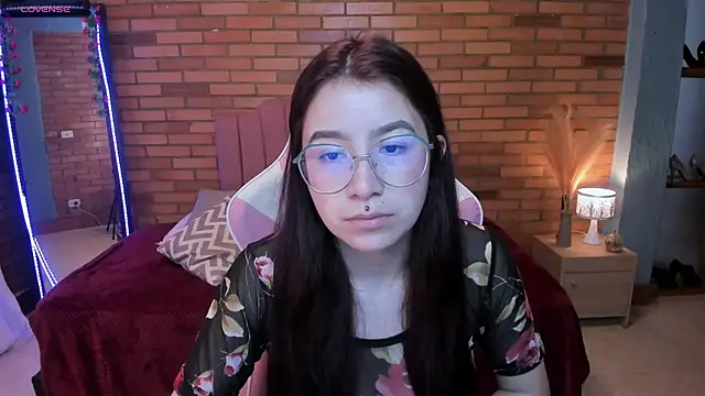 Amy joones online show from 06-17-26, 11:34