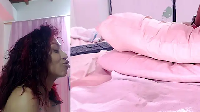 Snapshot of Rubidaniells chatting on 12-24-24, 07:17 Rubidaniells online show from 12-24-24, 07:17