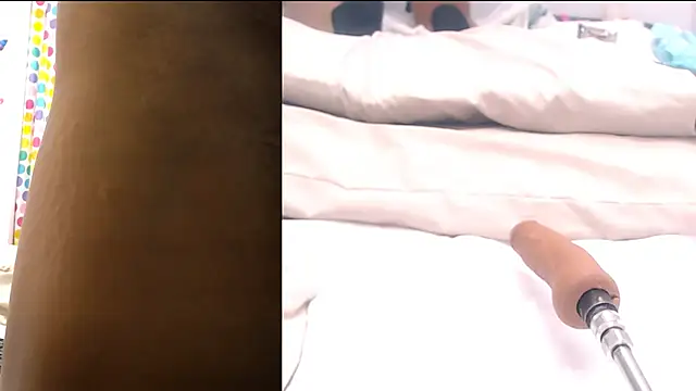 Snapshot of Rubidaniells chatting on 03-08-25, 12:09 Rubidaniells online show from 03-08-25, 12:09