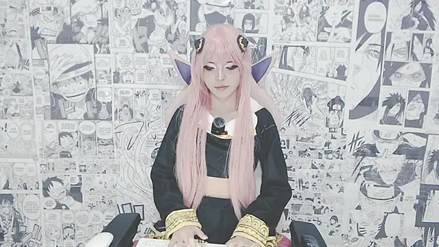 Snapshot of Miahparker chatting on 09-10-25, 12:21 Miahparker online show from 09-10-25, 12:21