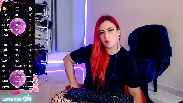 violetaredbitch online show from 02-20-25, 03:23