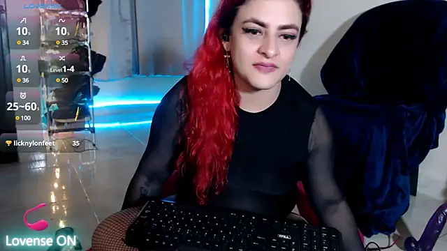 violetaredbitch online show from 03-02-25, 09:31