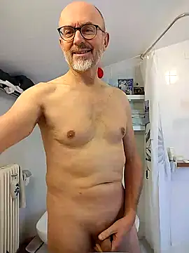 Snapshot of MadProfessor chatting on 01-26-25, 08:36 MadProfessor online show from 01-26-25, 08:36