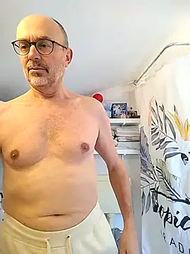 Snapshot of MadProfessor chatting on 03-02-25, 08:27 MadProfessor online show from 03-02-25, 08:27