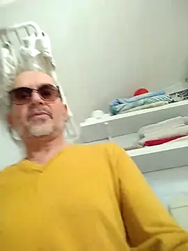 Snapshot of MadProfessor chatting on 03-12-25, 08:08 MadProfessor online show from 03-12-25, 08:08