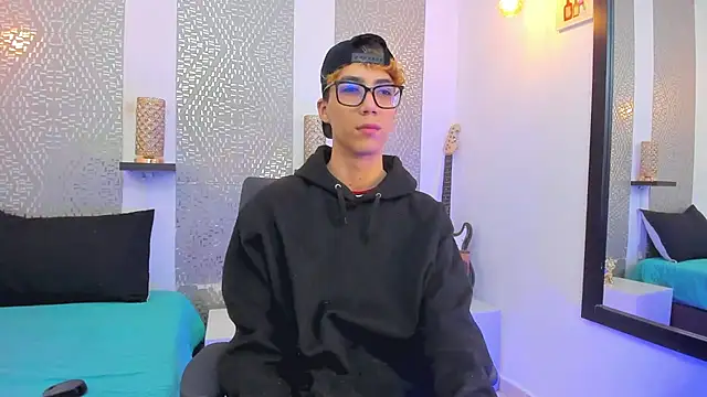 Nikolay Gregori online show from 12-25-24, 04:33