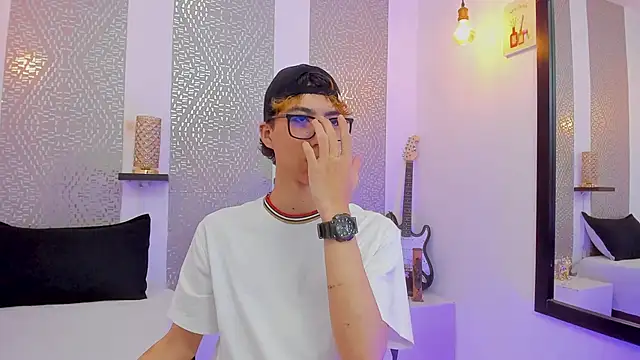 Nikolay Gregori online show from 01-05-25, 04:58