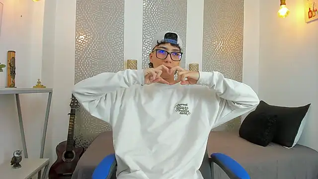 Nikolay Gregori online show from 03-21-25, 04:06