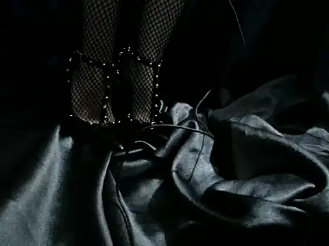 Snapshot of AshleyEasyFry chatting on 02-13-26, 04:47 AshleyEasyFry online show from 02-13-26, 04:47