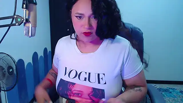 Luciernaga18 online show from 10-06-25, 01:36