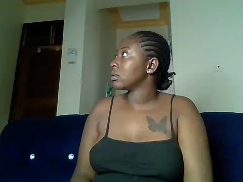 Snapshot of choco_dimples chatting on 02-11-25, 06:33 choco dimples online show from 02-11-25, 06:33