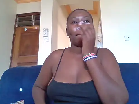 Snapshot of choco_dimples chatting on 02-20-25, 02:02 choco dimples online show from 02-20-25, 02:02