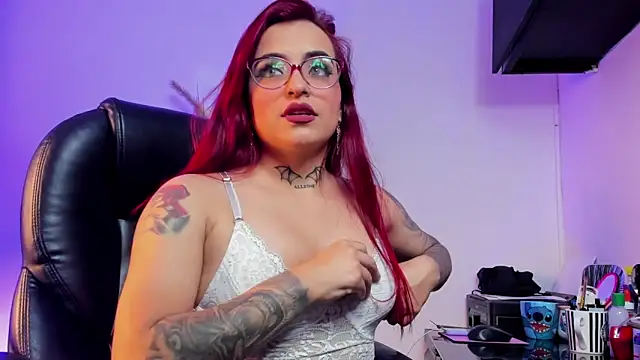 Snapshot of valeriee_millerr_ chatting on 03-21-25, 07:35 valeriee millerr online show from 03-21-25, 07:35