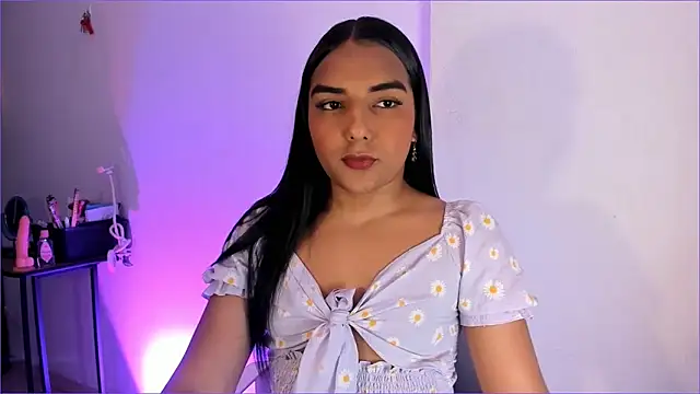 CandyLatinHott online show from 06-28-26, 09:43